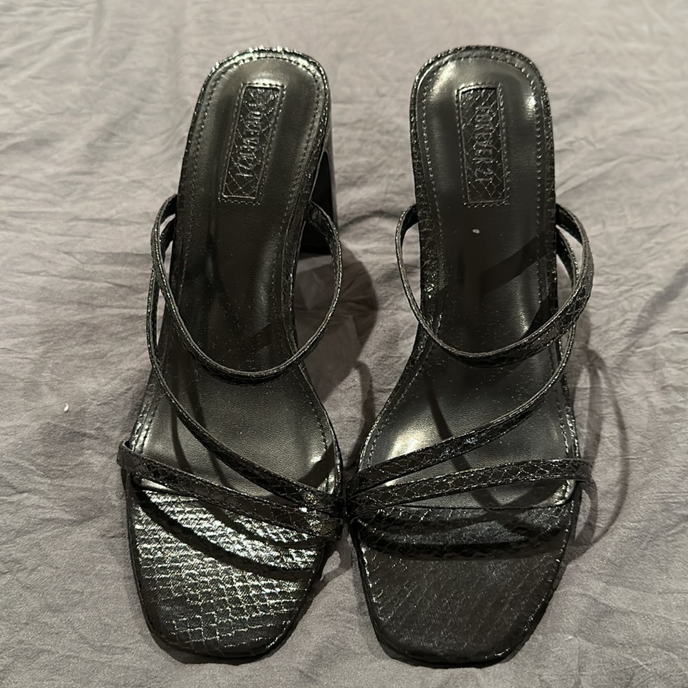 Shoes - Picture 2 of 3